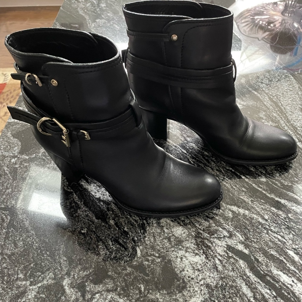 Christian Dior boots size 38